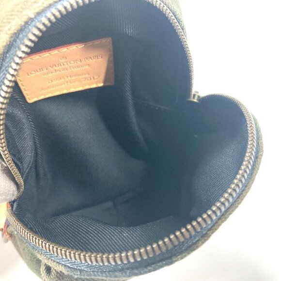 LOUIS VUITTON Green Backpack - Picture 13 of 16